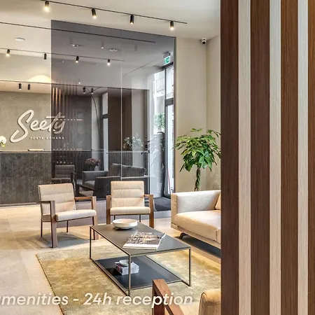 Seety Porta Romana Statue Apartman