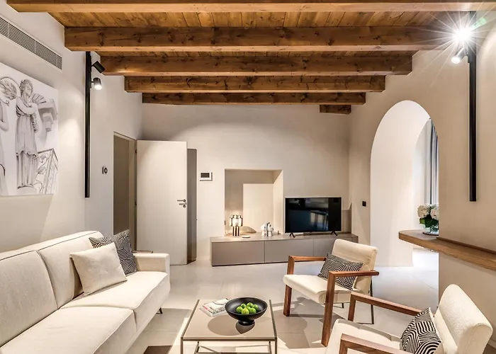 Seety Porta Romana Statue Apartman *