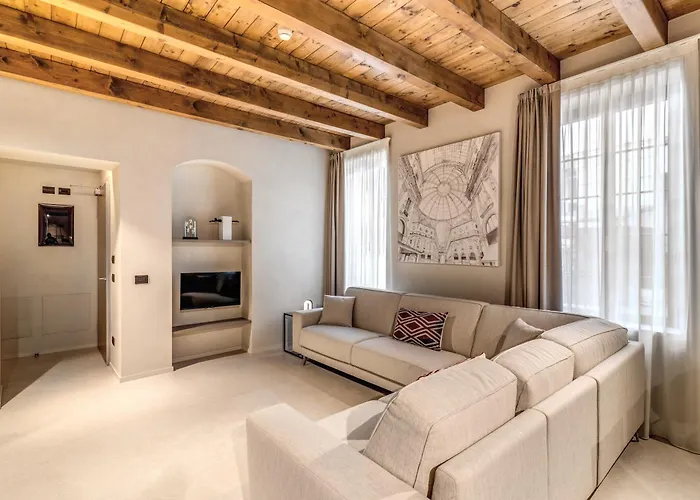 Seety Porta Romana Statue Apartman *