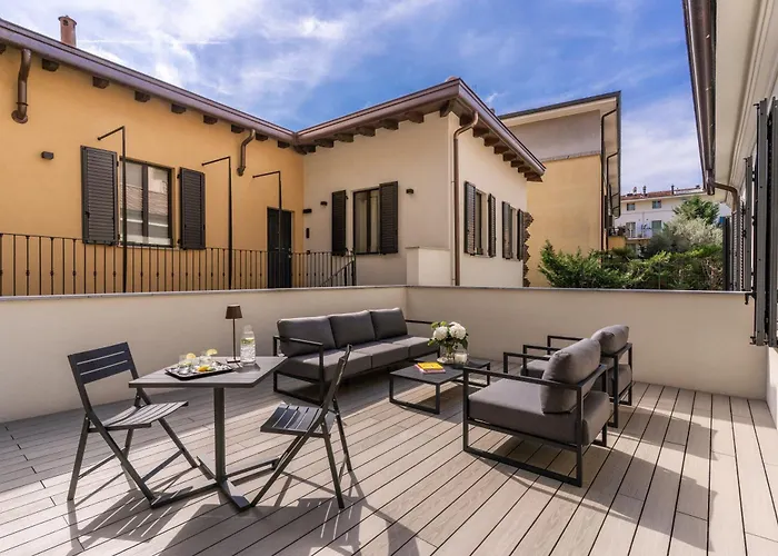 Seety Porta Romana Statue Apartman Milánó