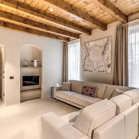 Seety Porta Romana Statue Apartman *